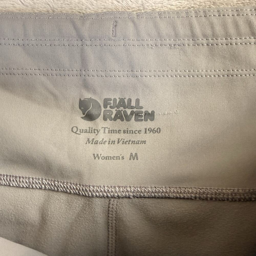 Women's Light Gray Activewear Leggings with Black Knee Panels - Picture 8 of 16
